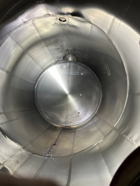 6,000 gallon stainless steel tank